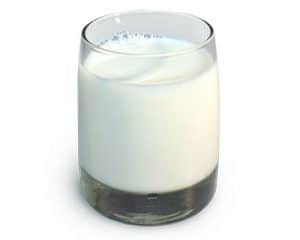 glass-low-fat-milk