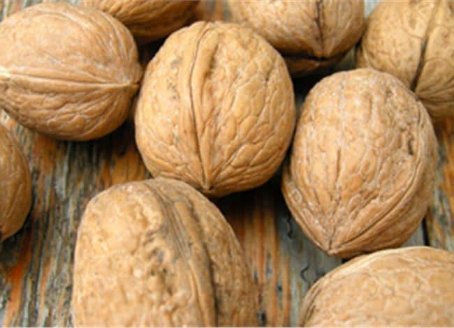 benefits from eating walnuts